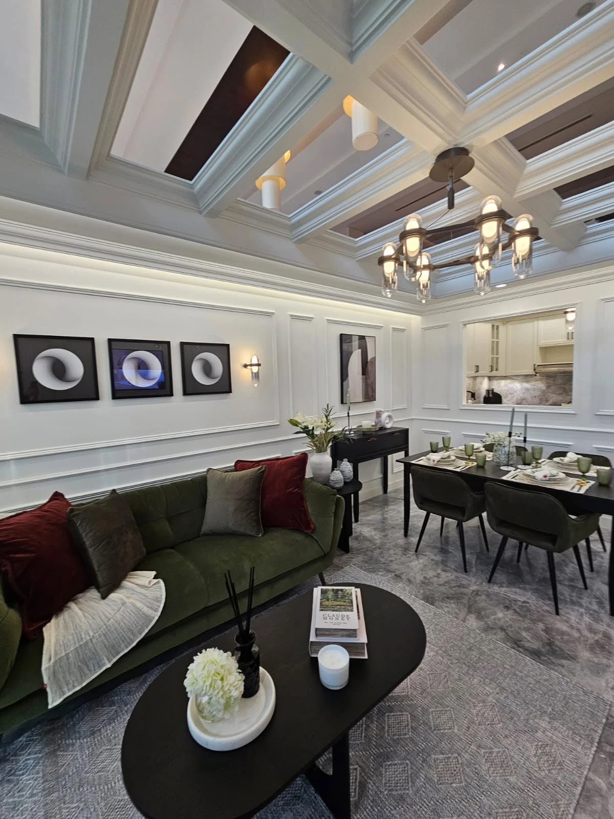 MOCK UP ROOM