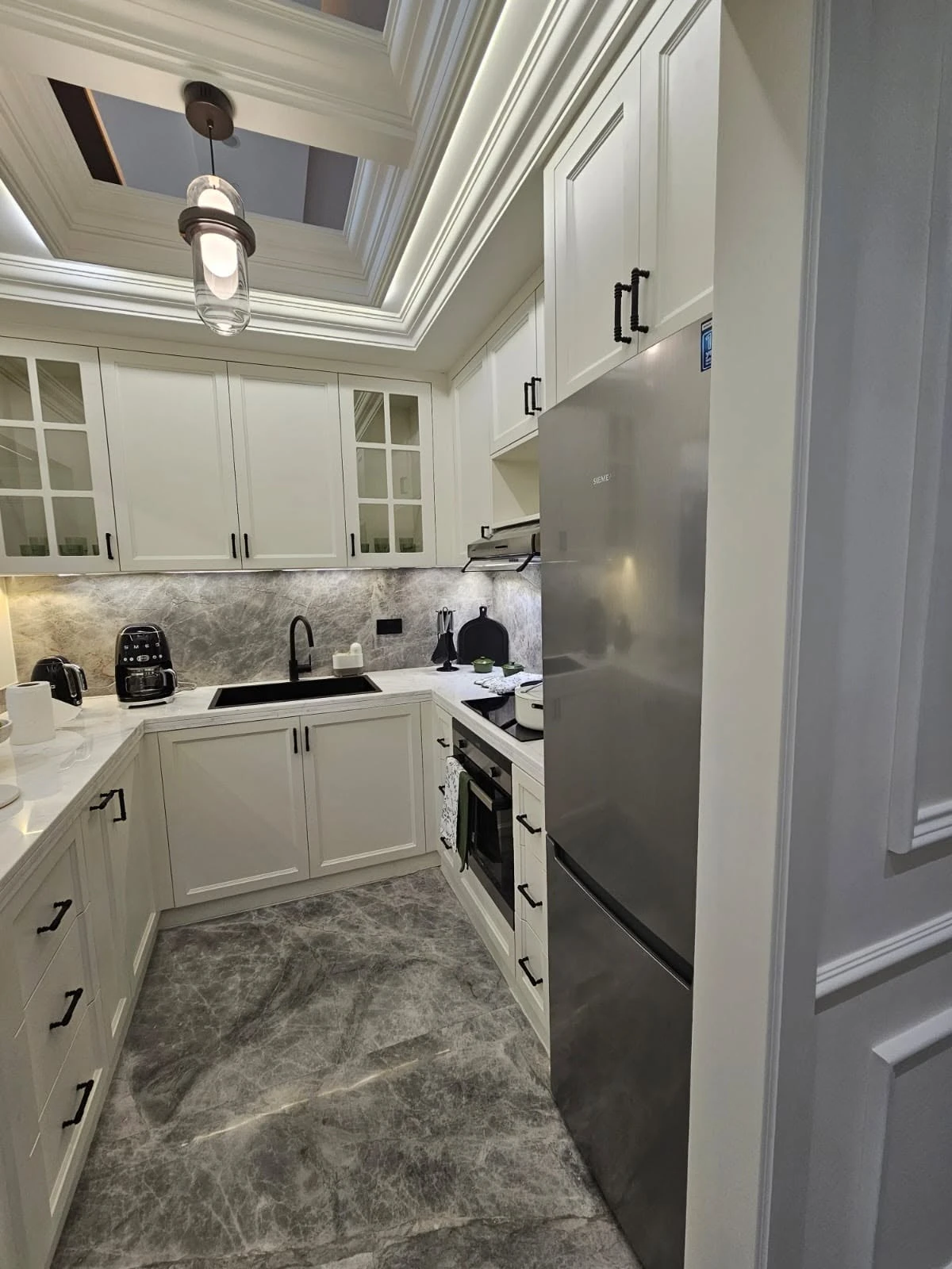 MOCK UP ROOM