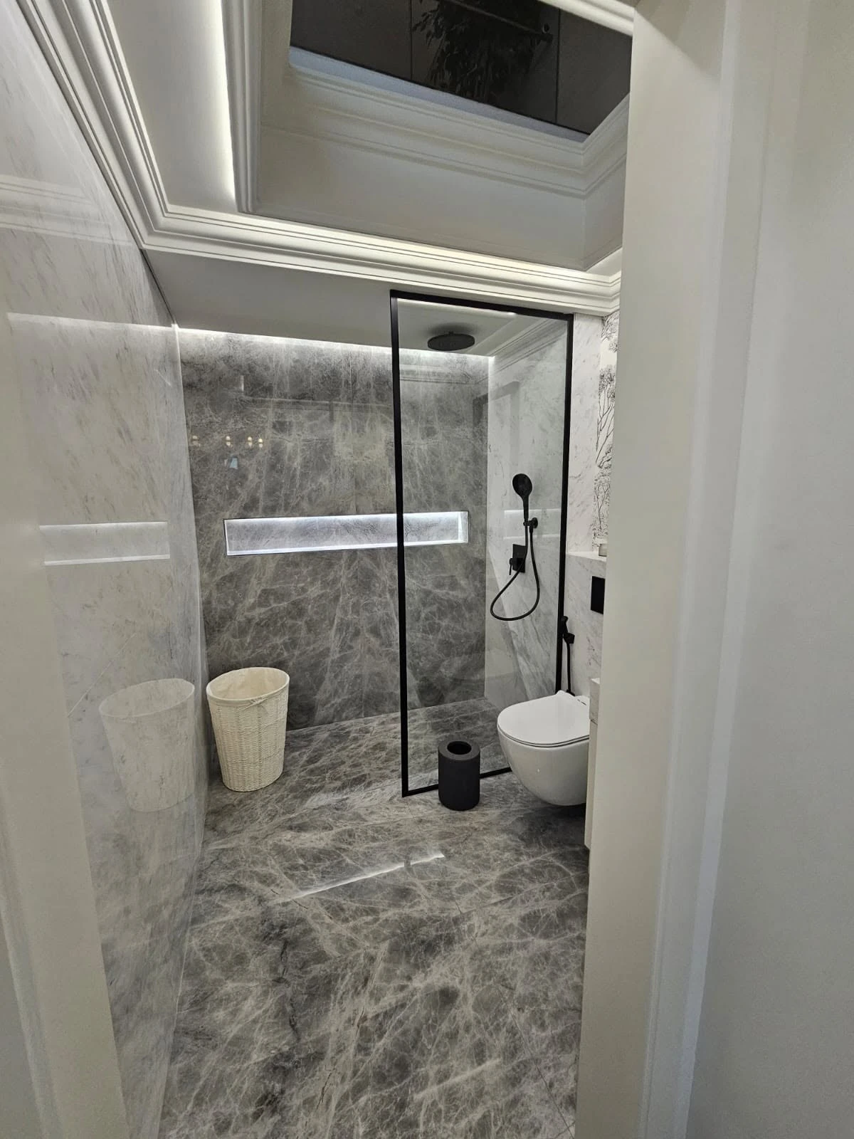 MOCK UP ROOM